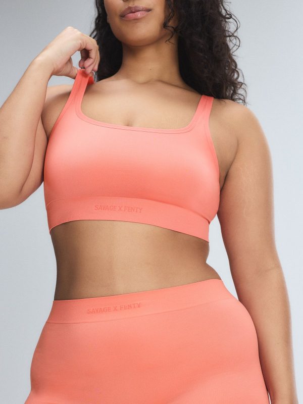 SEAMLESS-SCOOP-NECK-BRALETTE-BB2357478-13328-4-1200x1600-1.jpg