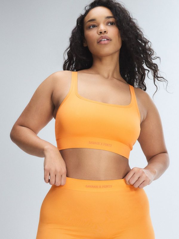 SEAMLESS-SCOOP-NECK-BRALETTE-BB2357478-13340-1-1200x1600-1.jpg