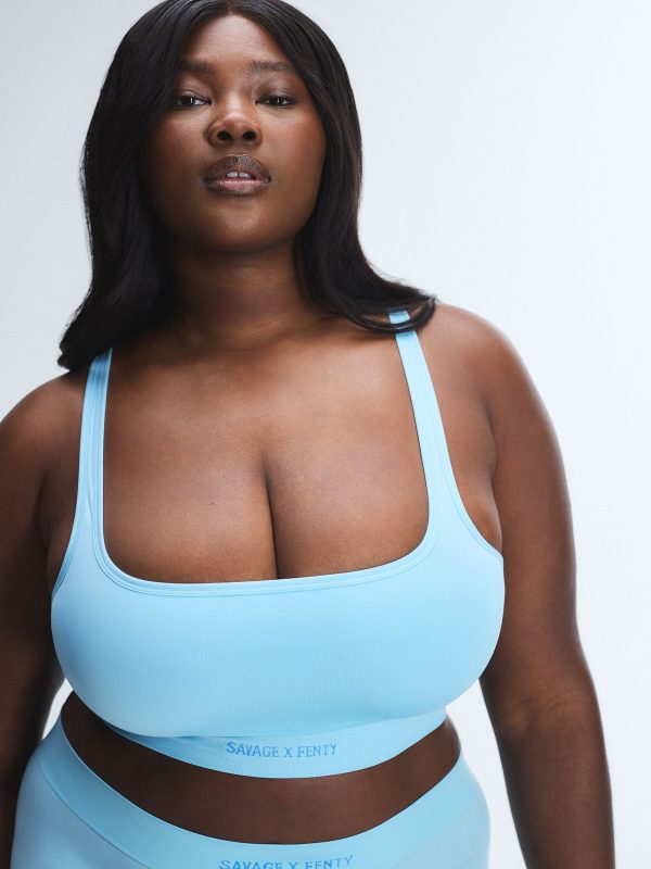 SEAMLESS-SCOOP-NECK-BRALETTE-BB2357478-13485-4-1200x1600-1.jpg