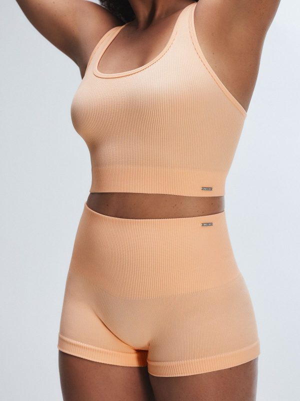 SEAMLESS-SPORT-RACERBACK-TANK-XT2500503-12405-4-1200x1600-1.jpg