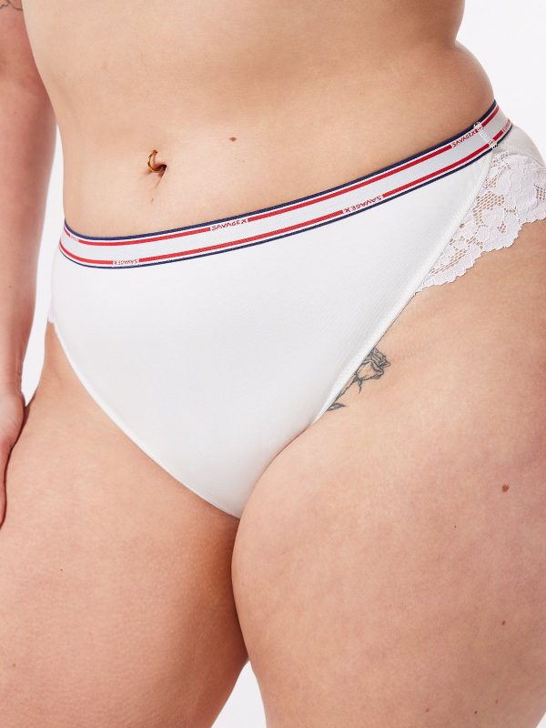 SERVING-COURTSIDE-BRAZILIAN-PANTY-UD2458512-7612-6-1200x1600-1.jpg