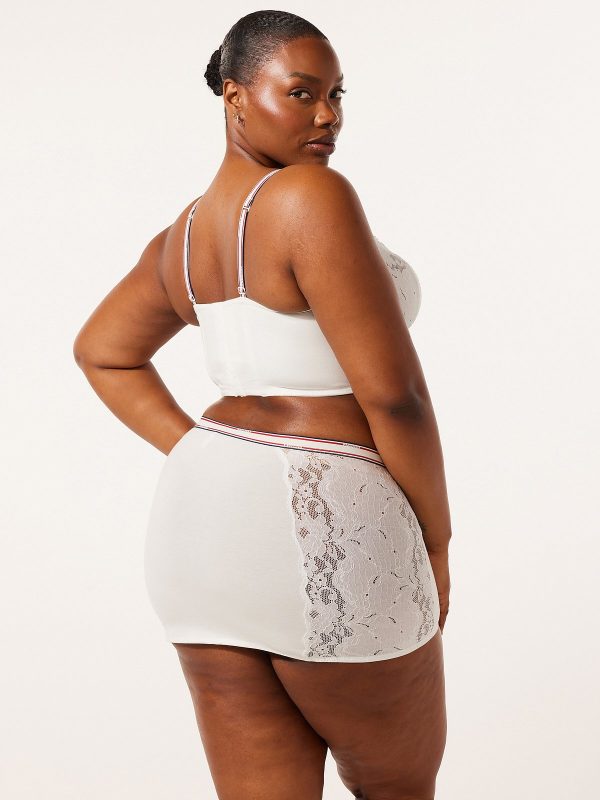 SERVING-COURTSIDE-BUSTIER-LI2458510-7612-2-1200x1600-1.jpg