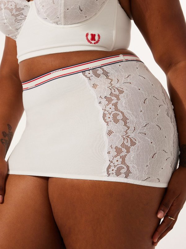 SERVING-COURTSIDE-SKIRT-LI2458509-7612-1-1200x1600-1.jpg