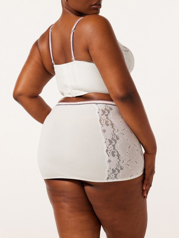 SERVING-COURTSIDE-SKIRT-LI2458509-7612-3-1200x1600-1.jpg