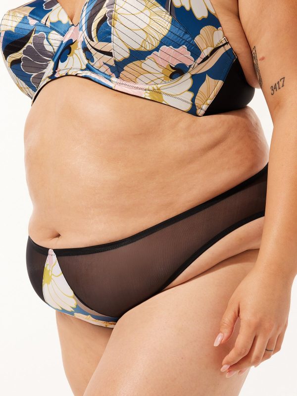 SEXTIES-SATIN-BRAZILIAN-PANTY-UD2356005-7564-4-1200x1600-1.jpg