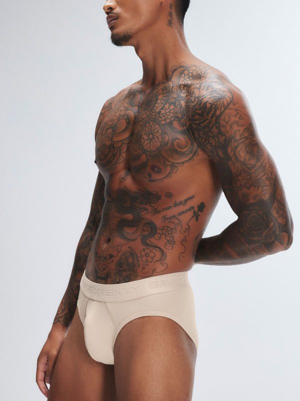 SHADOW-FIT-BRIEFS-UD2355059-12409-3-1200x1600-1.jpg