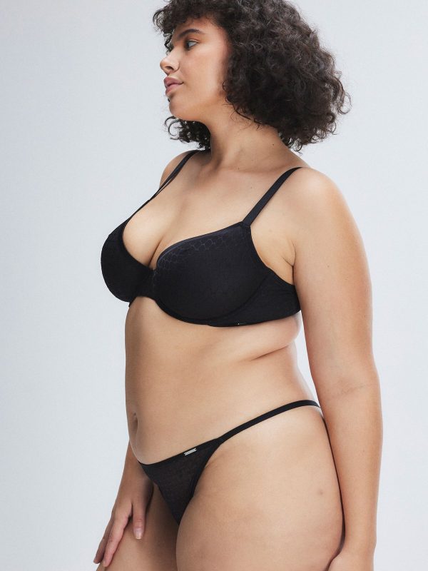 SHOW-N-TELL-MESH-G-STRING-PANTY-UD2500591-1533-3-1200x1600-1.jpg