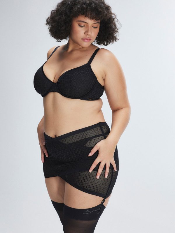 SHOW-N-TELL-MESH-GARTER-SKIRT-LI2500565-1533-3-1200x1600-1.jpg