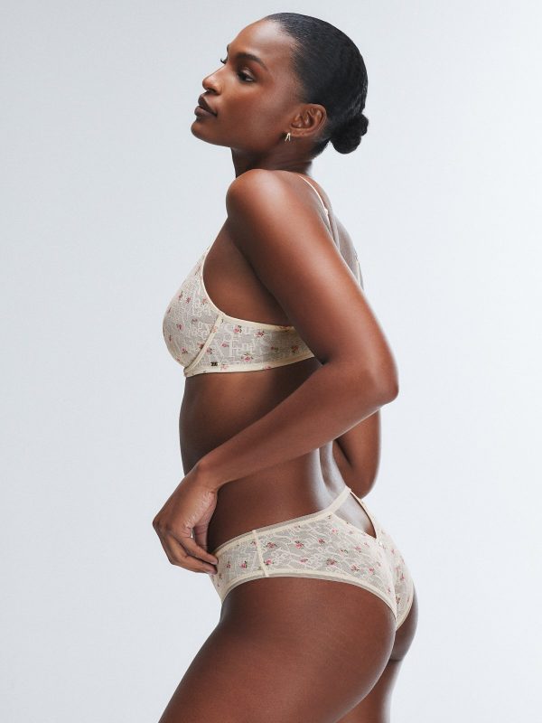 SIGNATURE-SCRIPT-CHEEKY-PANTY-UD2458498-12514-3-1200x1600-1.jpg