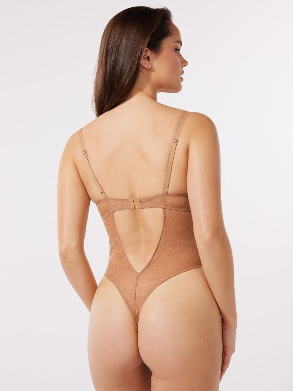 SIGNATURE-SCRIPT-UNDERWIRE-TEDDY-LI2458490-9817-5-1200x1600-1.jpg