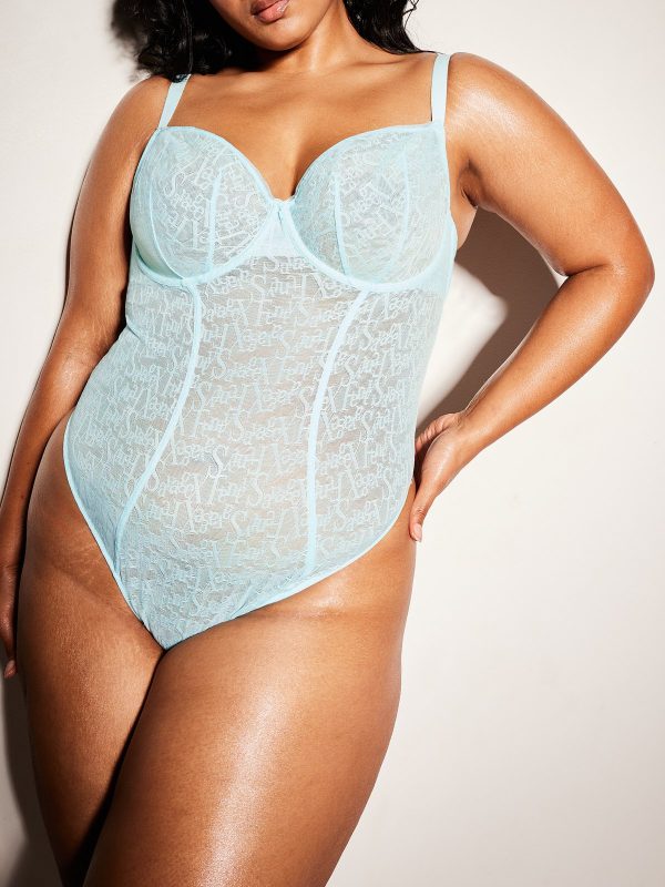 SIGNATURE-SCRIPT-UNDERWIRE-TEDDY-LI2458491-8746-1-1200x1600-1.jpg