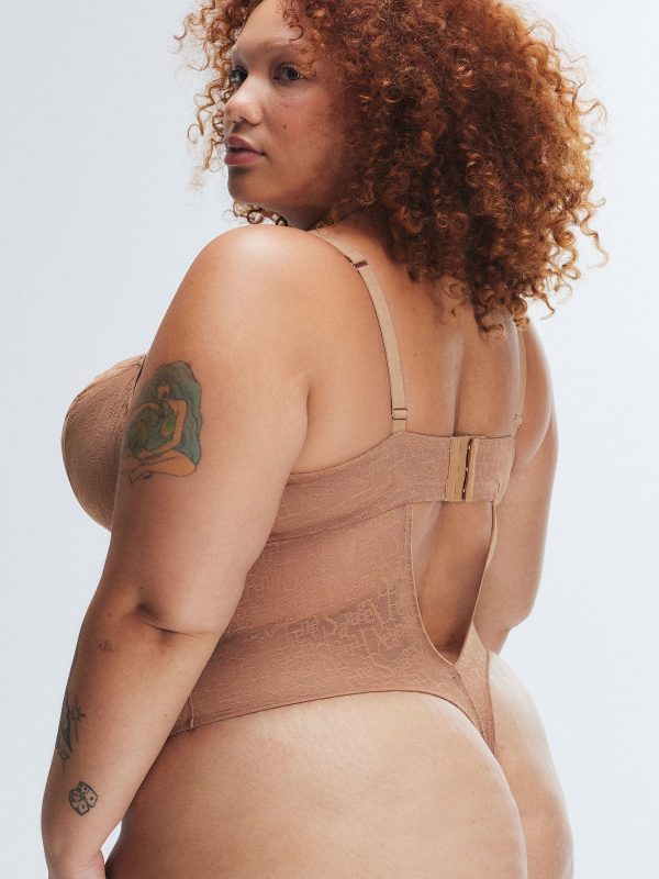 SIGNATURE-SCRIPT-UNDERWIRE-TEDDY-LI2458491-9817-2-1200x1600-1.jpg