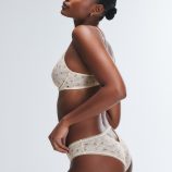 SIGNATURE-SCRIPT-UNLINED-BRA-BA2458488-12514-3-1200x1600-1.jpg