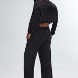SIGNATURE-SCRIPT-VELOUR-PINTUCK-PANT-NF2500502-1533-2-1200x1600-1.jpg