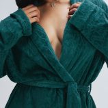 SIGNATURE-SCRIPT-VELOUR-ROBE-NT2500501-6909-4-1200x1600-1.jpg