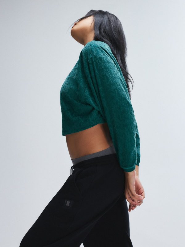 SIGNATURE-SCRIPT-VELOUR-SWEATSHIRT-NE2500501-6909-3-1200x1600-1.jpg