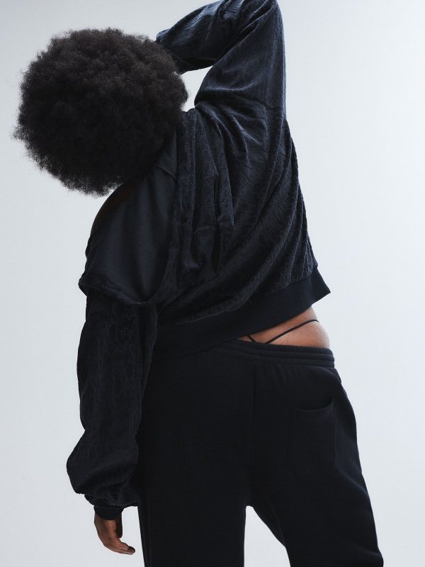 SIGNATURE-SCRIPT-VELOUR-ZIP-UP-HOODIE-NE2500503-1533-2-1200x1600-1.jpg