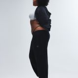 SIGNATURE-SCRIPT-VELOUR-ZIP-UP-HOODIE-NE2500503-1533-3-1200x1600-1.jpg