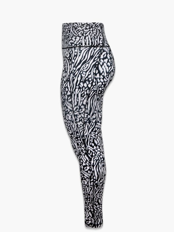 SKY-HI-LOGO-PATCH-SUPER-HIGH-WAIST-POCKET-LEGGING-BM2457656-8769-5-1200x1600-1.jpg