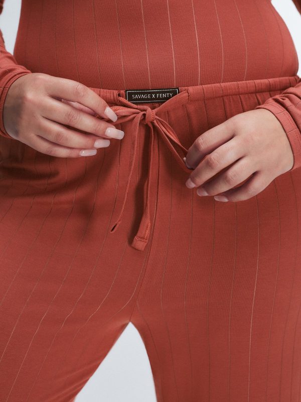 SLEEK-STITCH-MID-RISE-SLEEP-PANT-SQ2459098-12396-4-1200x1600-1.jpg