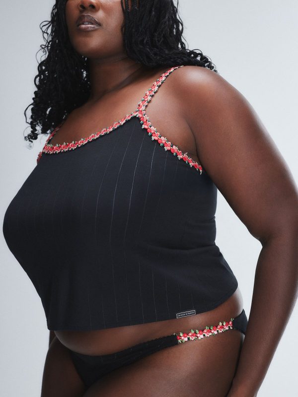 SLEEK-STITCH-ROSETTE-TRIM-SLEEP-CAMI-SQ2500552-1533-1-1200x1600-1.jpg