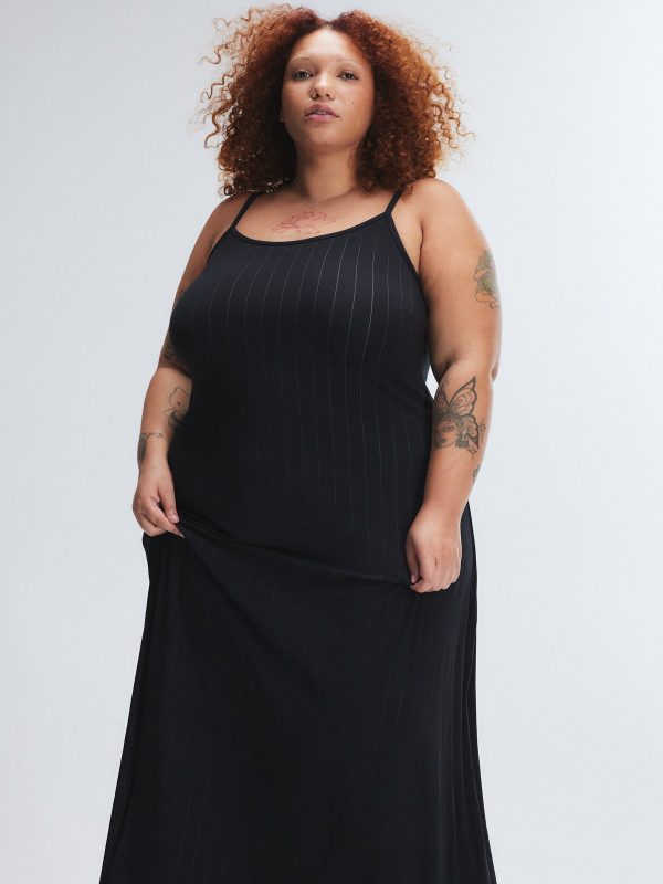 SLEEK-STITCH-SLEEP-MAXI-SLIP-SQ2459101-1533-2-1200x1600-1.jpg