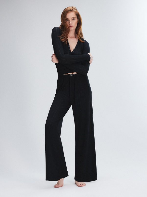 SLEEK-STITCH-SLEEP-PANT-SQ2459098-0687-2-1200x1600-1.jpg