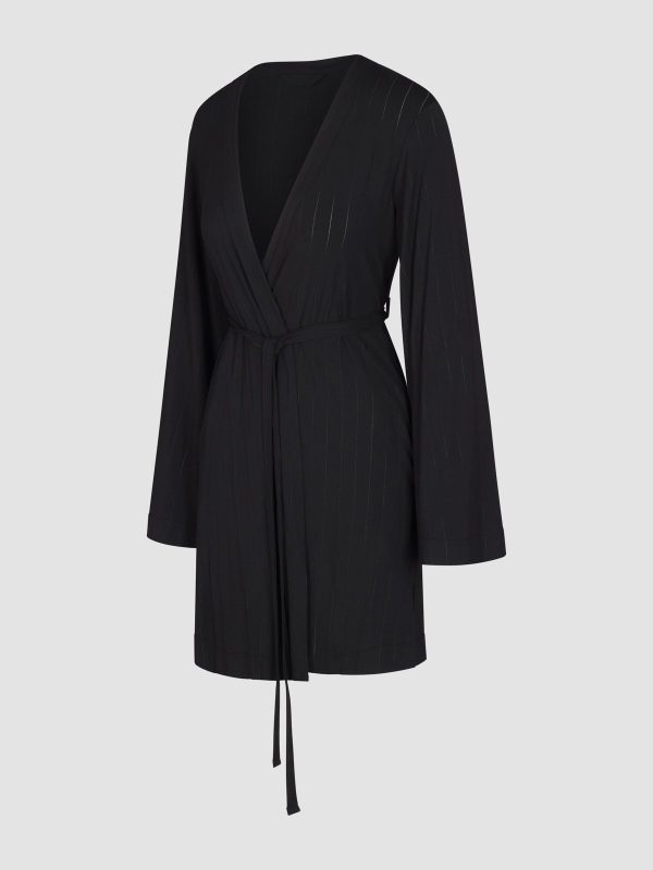 SLEEK-STITCH-SLEEP-SHORT-ROBE-SQ2459093-1533-LAYDOWN-1200x1600-1.jpg