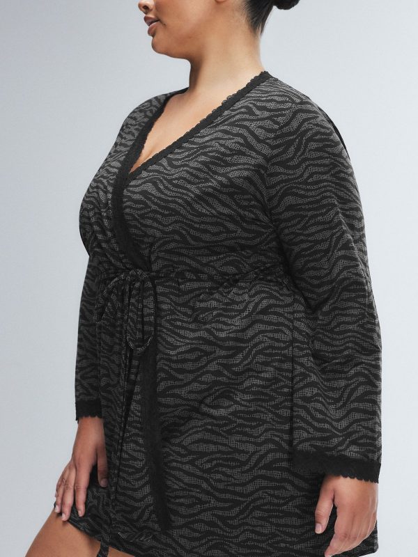 SNUG-HUG-SHORT-ROBE-SQ2459018-12494-3-1200x1600-1.jpg
