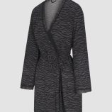 SNUG-HUG-SHORT-ROBE-SQ2459018-12494-LAYDOWN-1200x1600-1.jpg