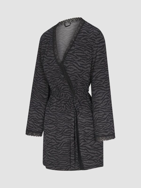 SNUG-HUG-SHORT-ROBE-SQ2459018-12494-LAYDOWN-1200x1600-1.jpg