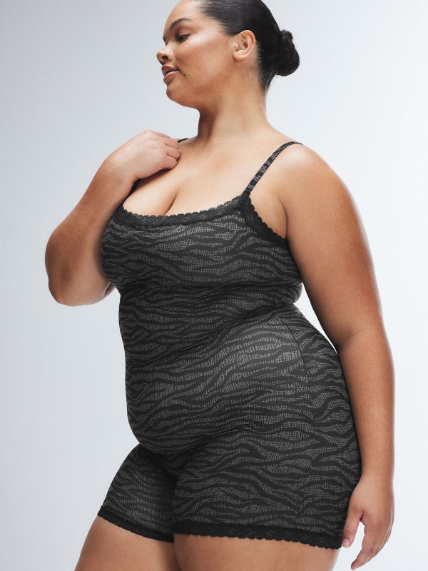 SNUG-HUG-SLEEP-ROMPER-SQ2459012-12494-3-1200x1600-1.jpg