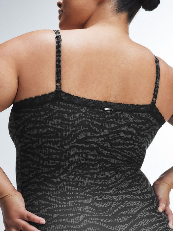 SNUG-HUG-SLEEP-ROMPER-SQ2459012-12494-4-1200x1600-1.jpg