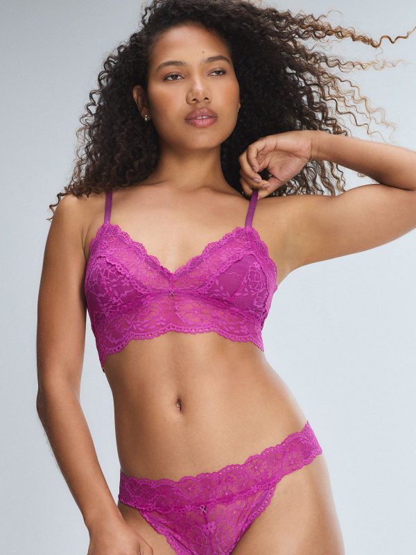 SOFT-N-SAVAGE-LACE-BRALETTE-BB2500541-13350-1-1200x1600-1.jpg