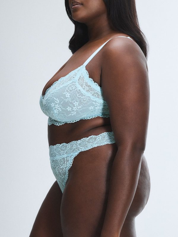 SOFT-N-SAVAGE-LACE-THONG-PANTY-UD2500642-13485-3-1200x1600-1.jpg