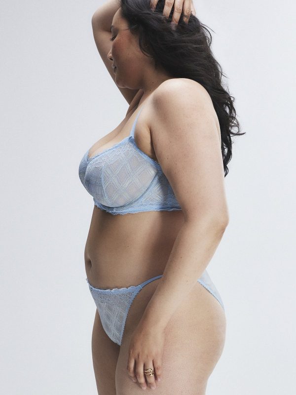 SPARKLE-PREP-STRING-BIKINI-PANTY-UD2500503-11890-3-1200x1600-1.jpg
