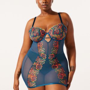 SUNCHASER LACE UNDERWIRE SLIP