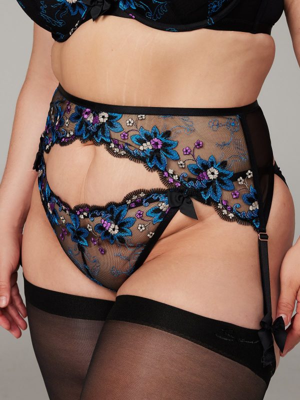 WALLFLOWER-GARTER-BELT-LI2253468-5296-1-1200x1600-1.jpg