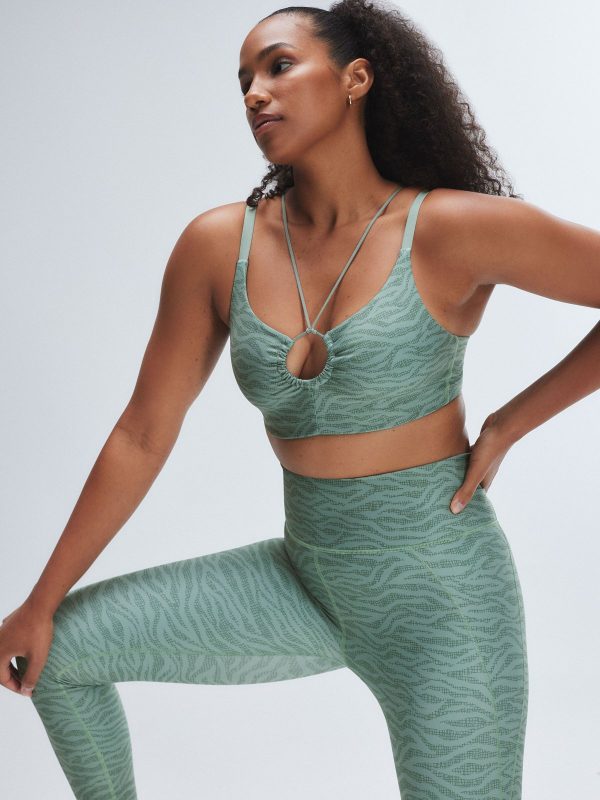 WILDCAT-LOW-IMPACT-SPORTS-BRA-SV2500507-12399-4-1200x1600-1.jpg