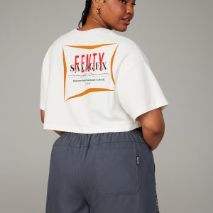 ESSENTIAL HEAVY JERSEY BACK PAGE CROPPED TEE