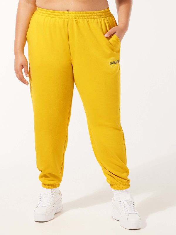 XSSENTIAL-TERRY-SCOPE-LOGO-CLASSIC-SWEATPANT-PS2457622-9122-1-1200x1600-1.jpg